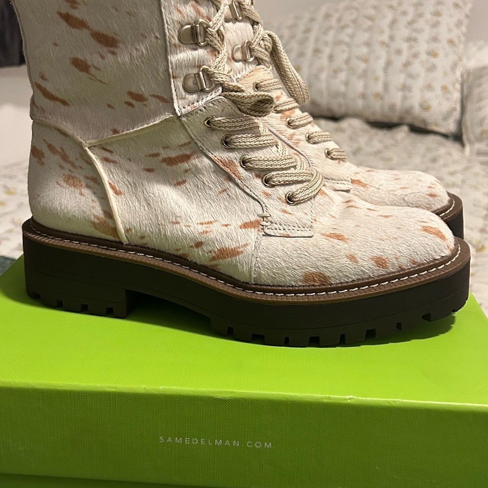 Brahma Women's White and Brown Combat Boots